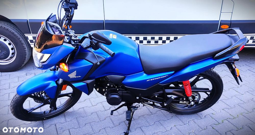 Honda CBF - 9