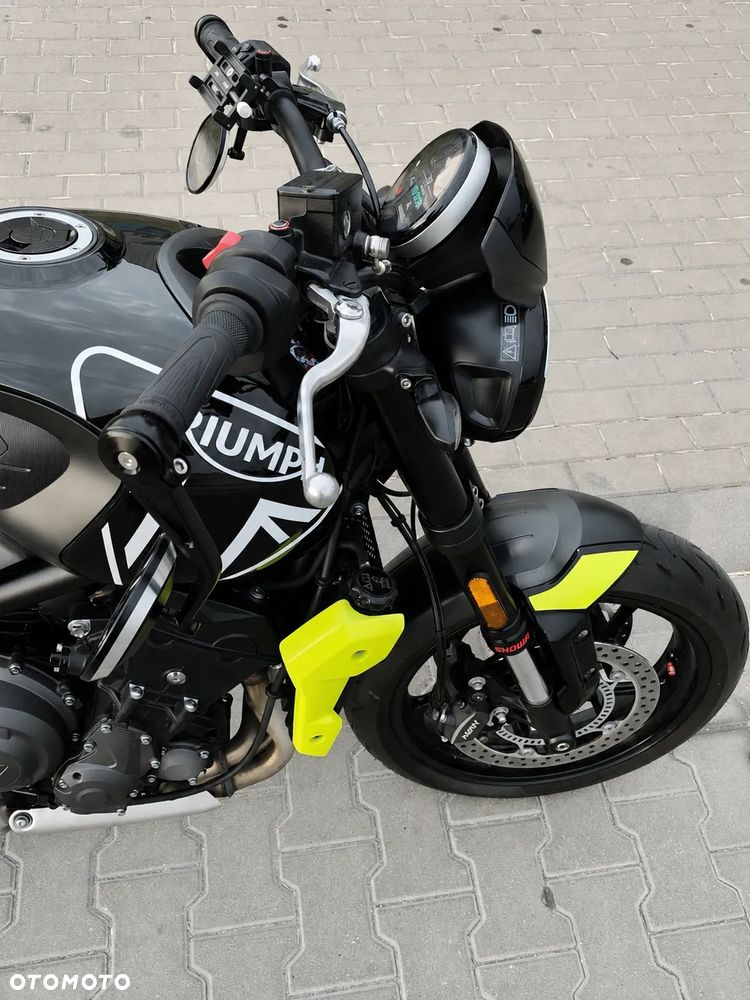 Triumph Trident - 2