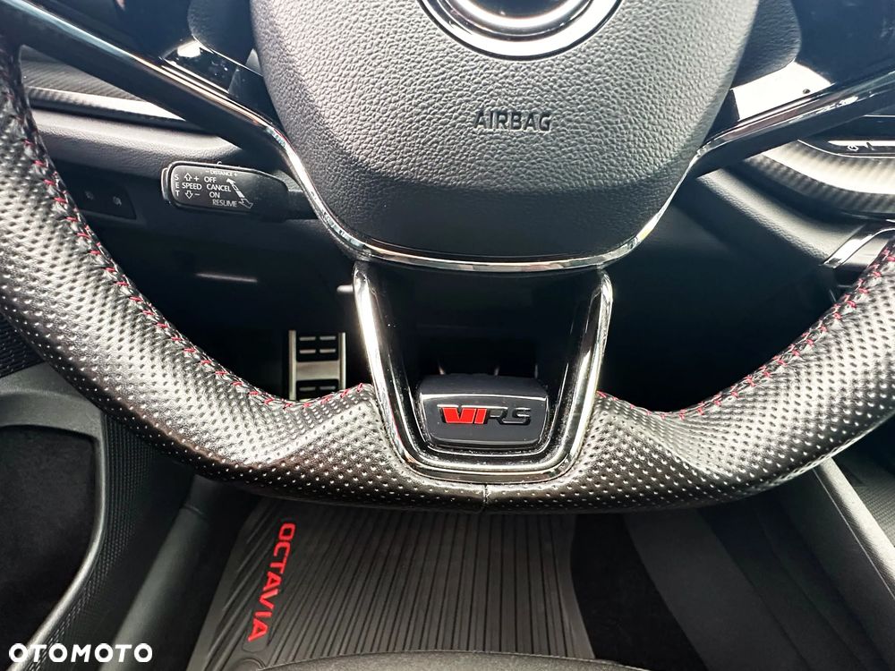 Skoda Octavia 2.0 TDI DSG 4x4 RS - 25