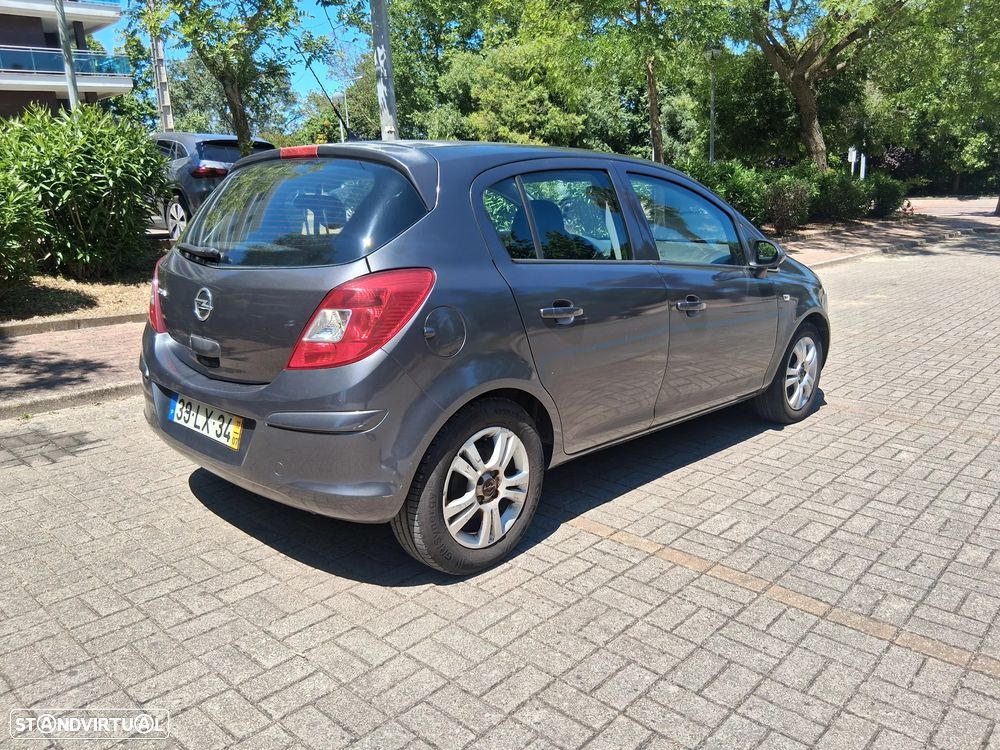Opel Corsa 1.2 Connect - 3
