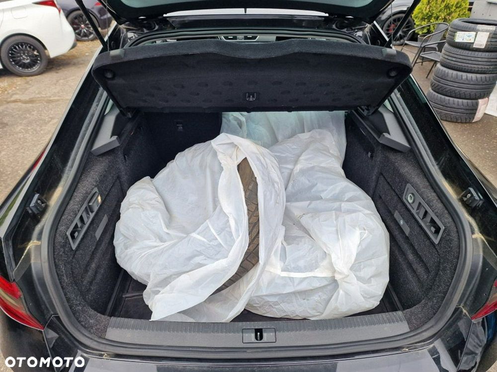 Skoda Superb 2.0 TDI Ambition - 36