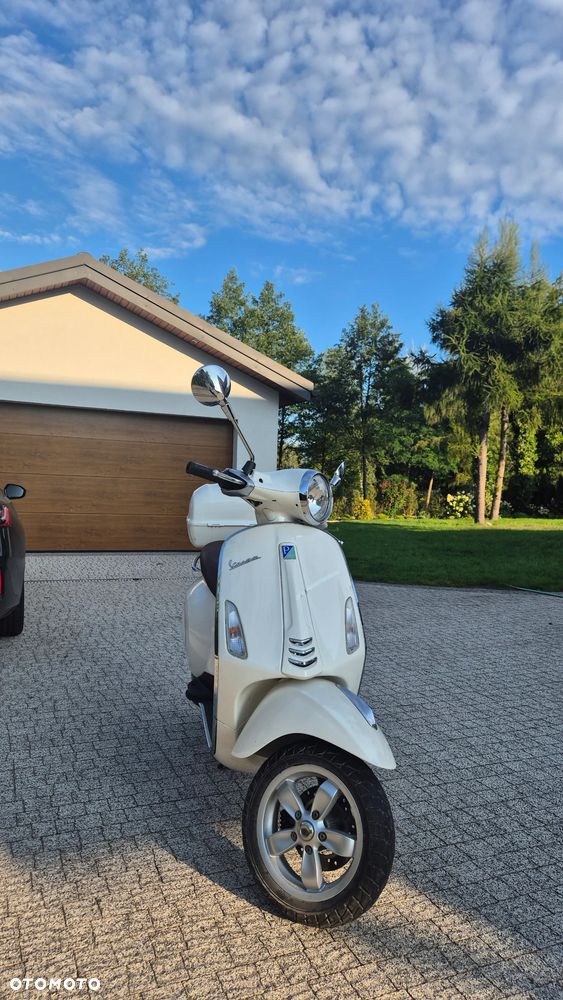 Piaggio Vespa - 3