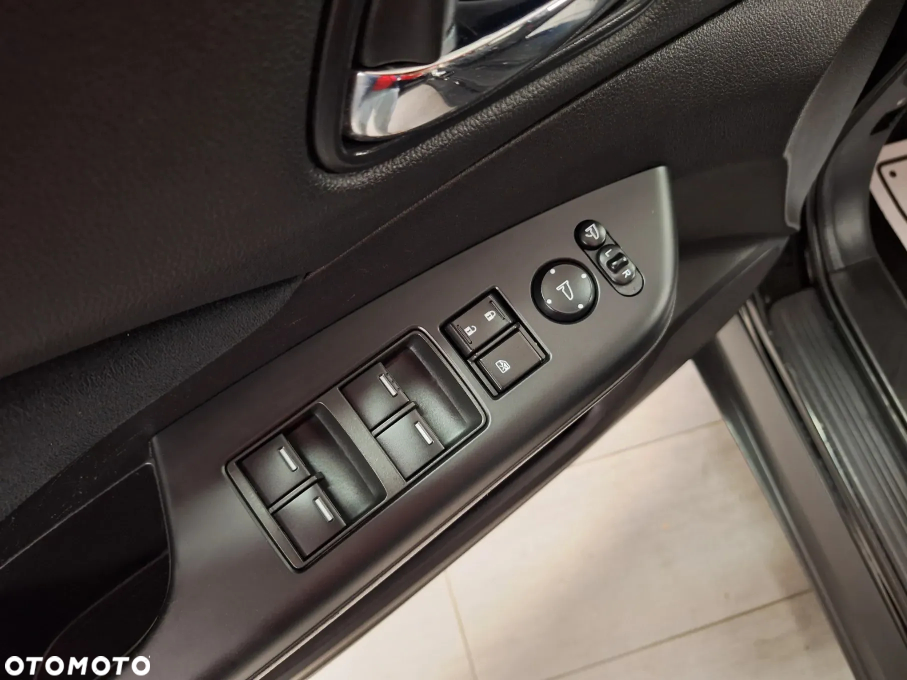 Honda CR-V 2.0 Elegance Plus (2WD) - 30