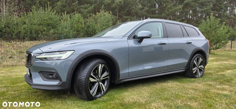 Volvo V60 Cross Country B4 D AWD - 4