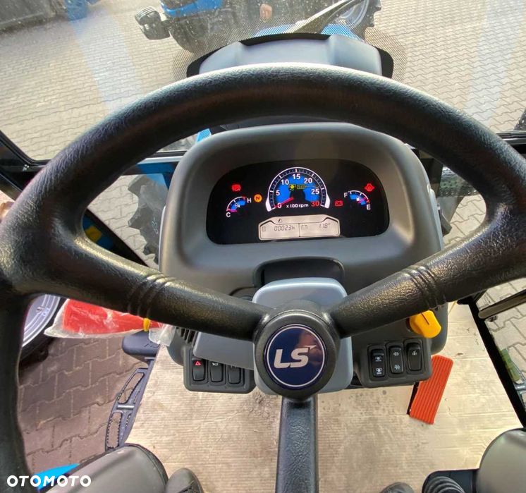 LS Traktor XU6168 - 6