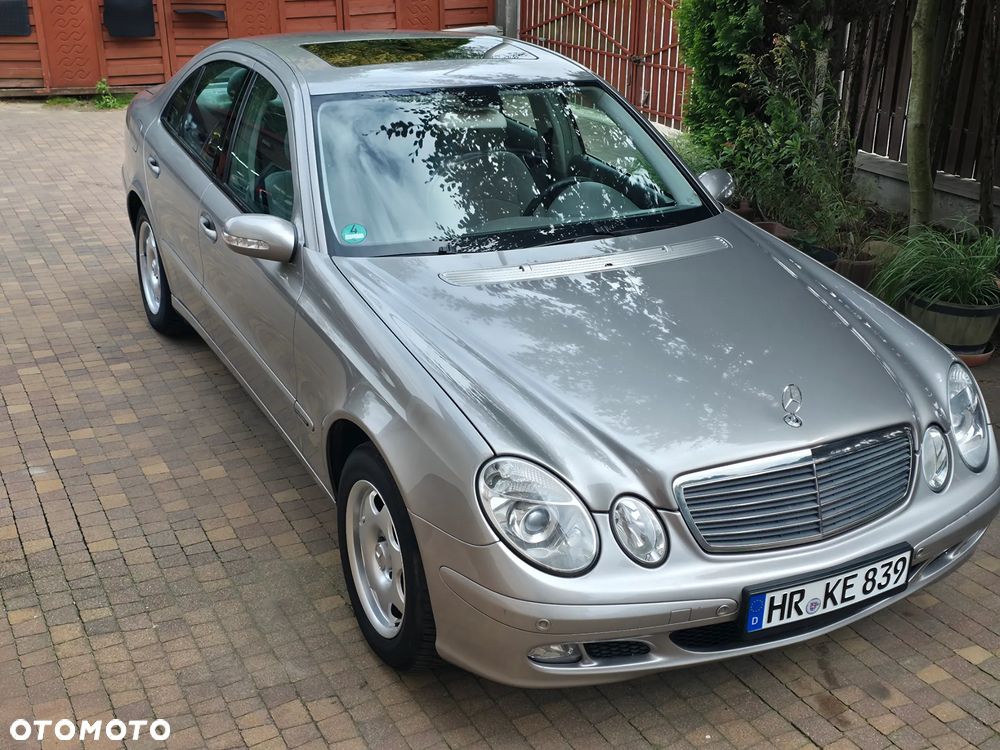 Mercedes-Benz Klasa E - 16