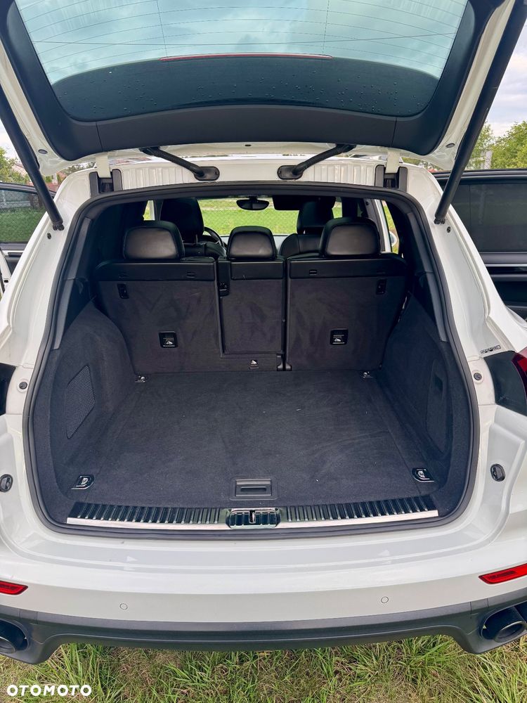 Porsche Cayenne - 20