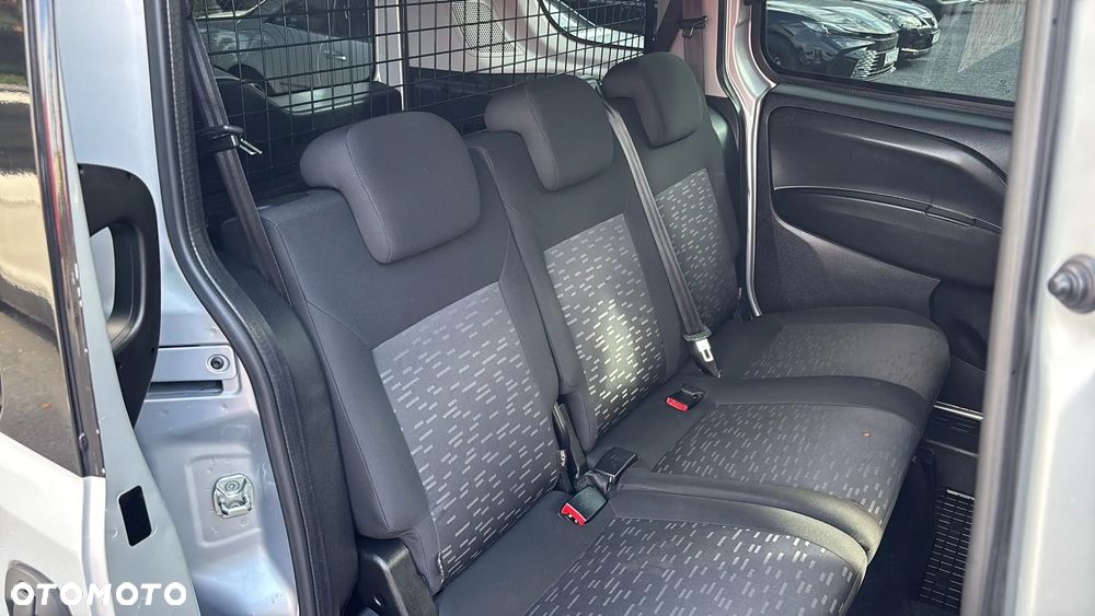 Opel Combo - 27