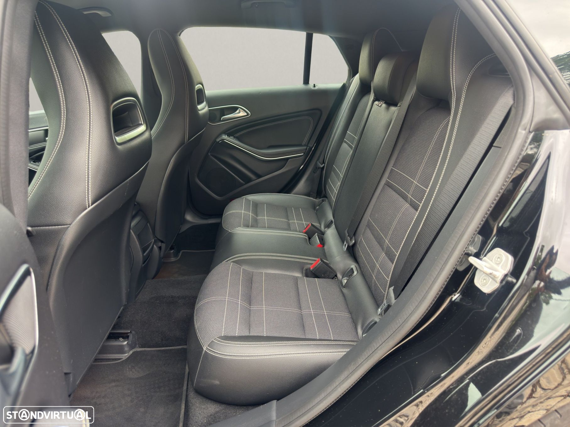 Mercedes-Benz CLA 180 d Shooting Brake Aut. - 13