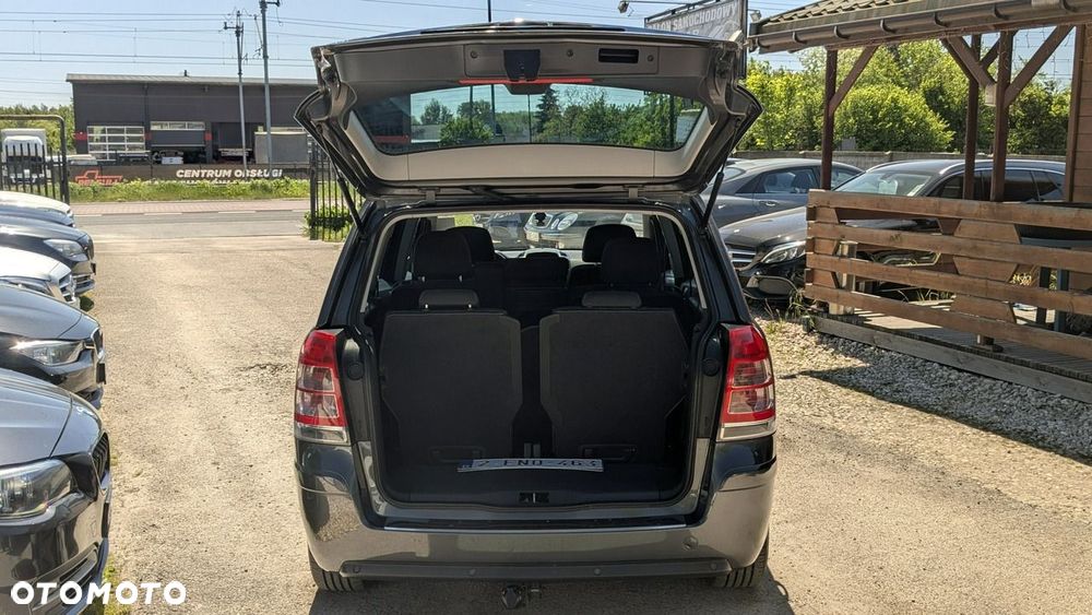 Opel Zafira - 35