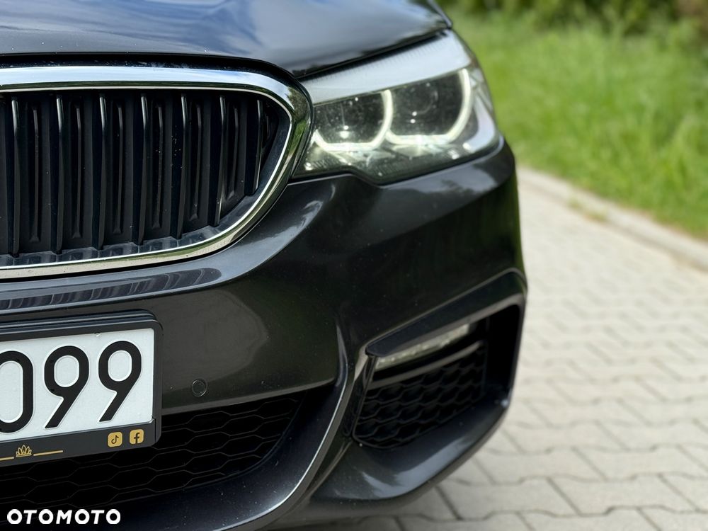 BMW Seria 5 520d M Sport - 1
