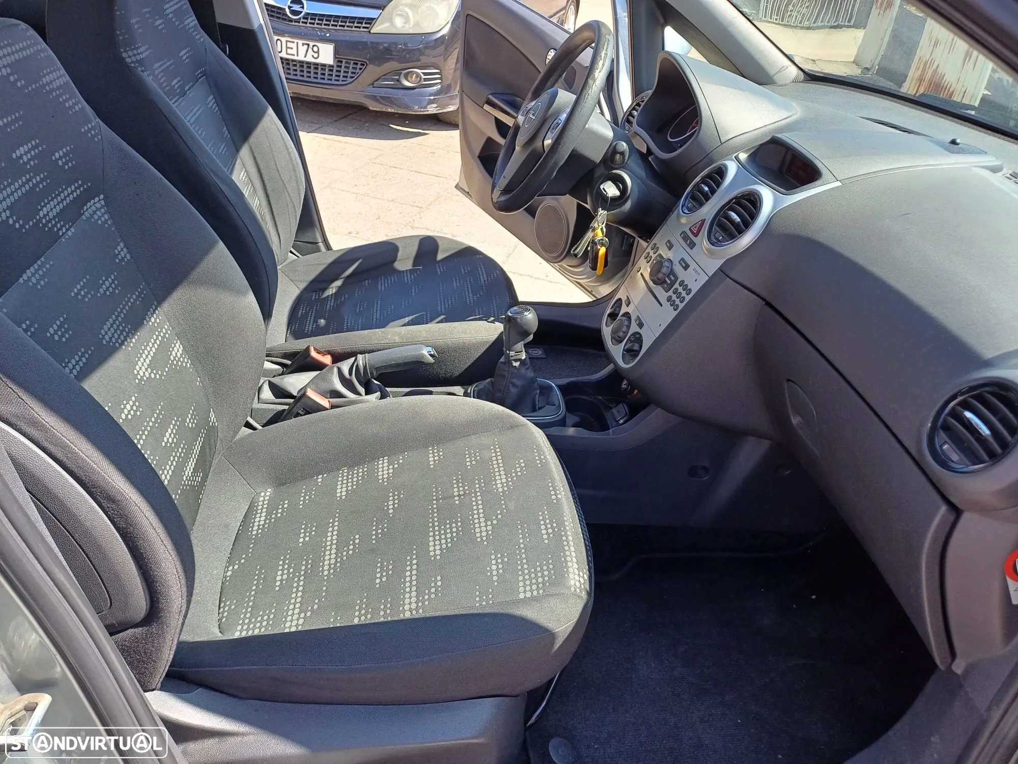 Opel Corsa 1.2 Cosmo - 5