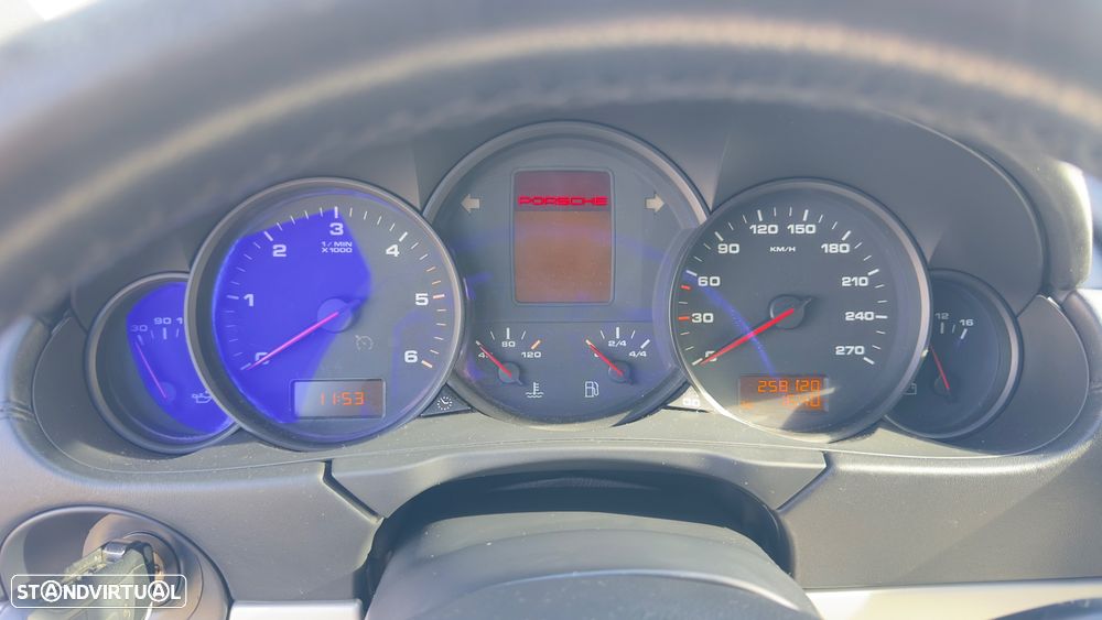 Porsche Cayenne Tiptronic - 16