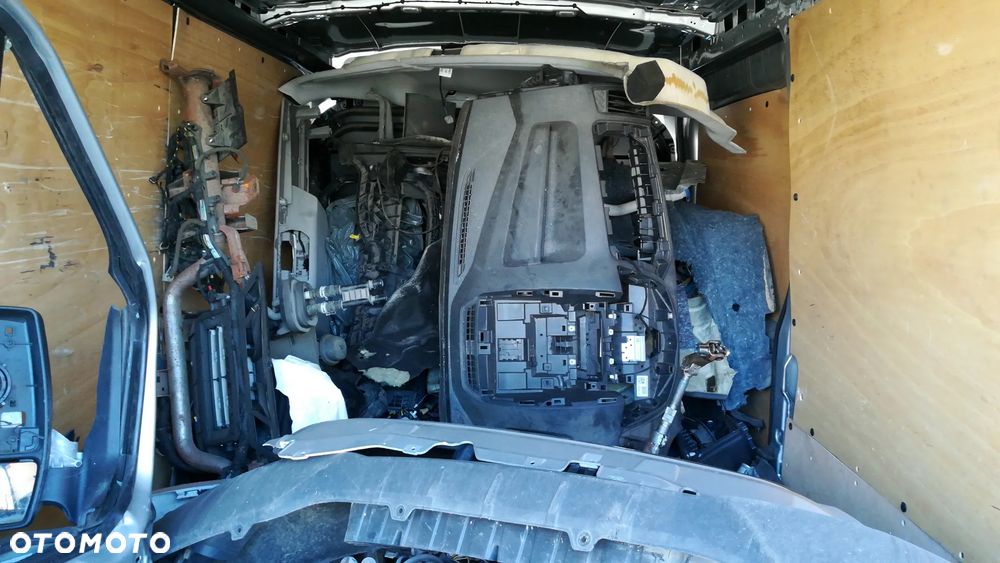 Ford Transit - 13
