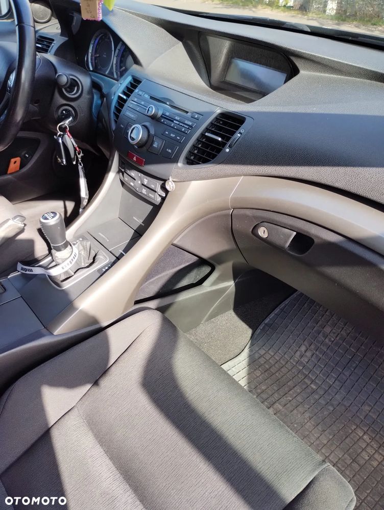 Honda Accord 2.0 Elegance - 16