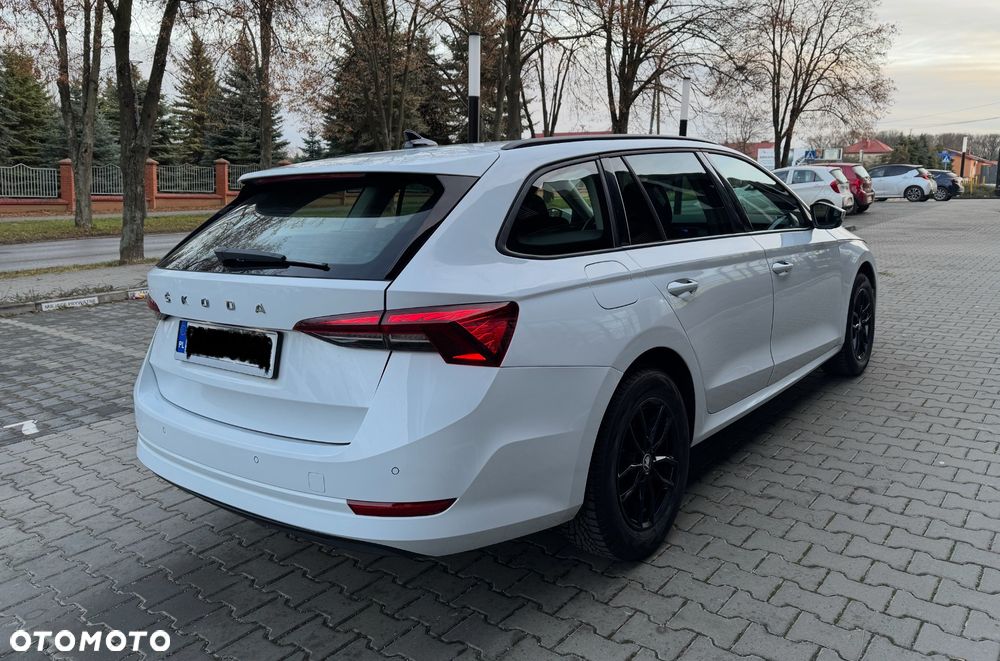 Skoda Octavia 1.5 TSI Base - 5