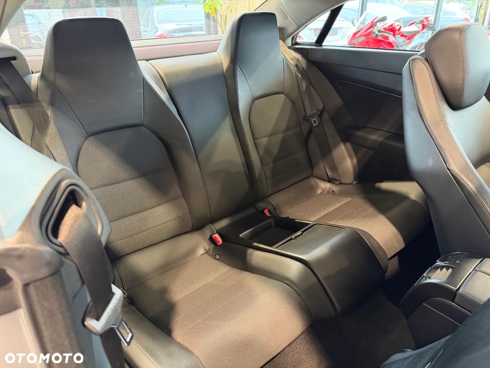 Mercedes-Benz Klasa E 350 BlueEFFICIENCY 7G-TRONIC Avantgarde - 19