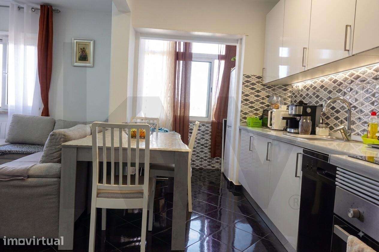 T2 em Queluz | 280.000€ com Varanda e Lavandaria - Grande imagem: 5/18