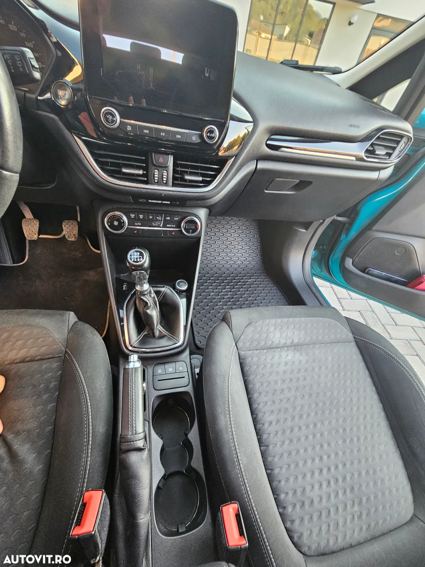 Ford Fiesta 1.0 EcoBoost Titanium - 35