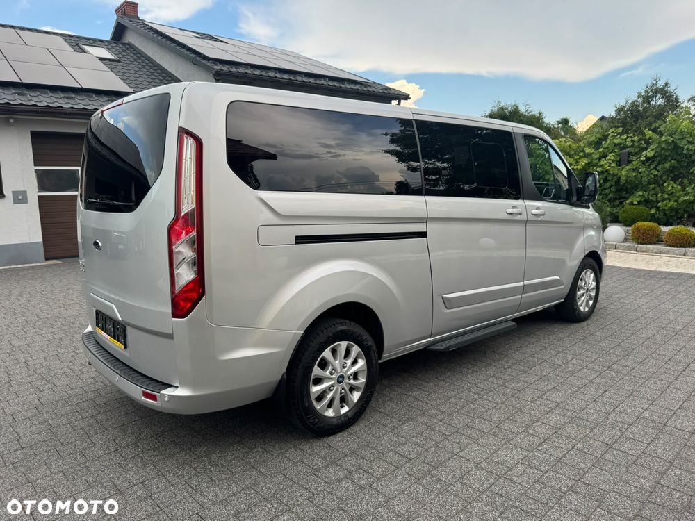 Ford Tourneo Custom - 14
