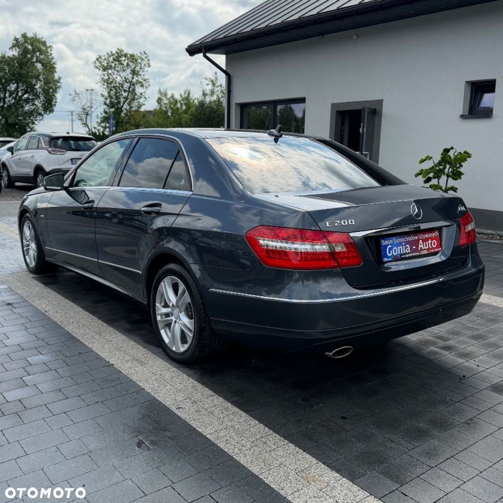Mercedes-Benz Klasa E - 7