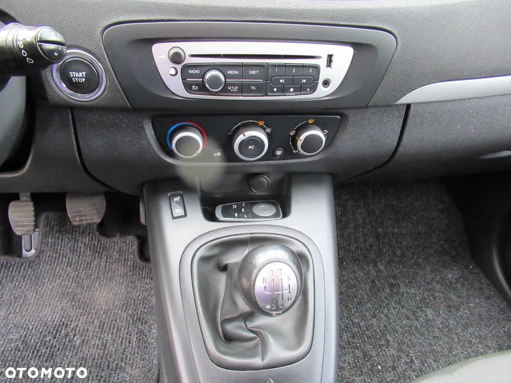 Renault Scenic 1.6 16V 110 TomTom Edition - 14