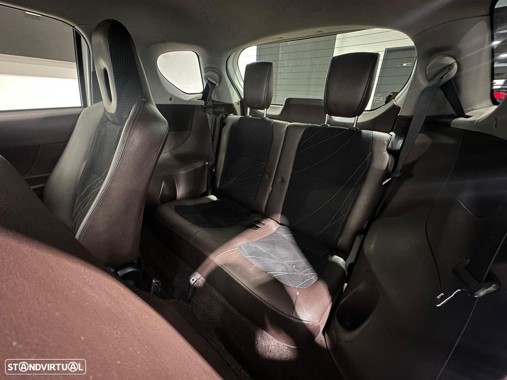 Toyota iQ 1.4 D-4D 2 EP+NAVI+Bluetooth - 7