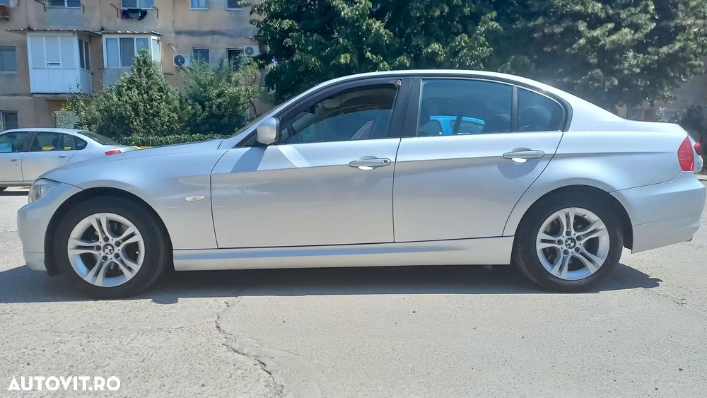BMW Seria 3 318d - 5