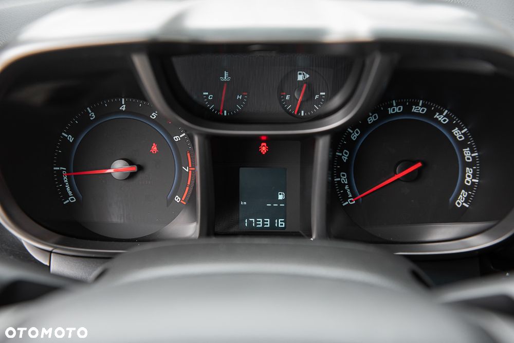 Chevrolet Orlando - 19