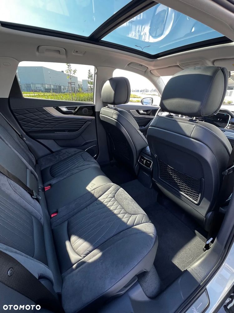 Hongqi HS5 2.0T AWD - 14