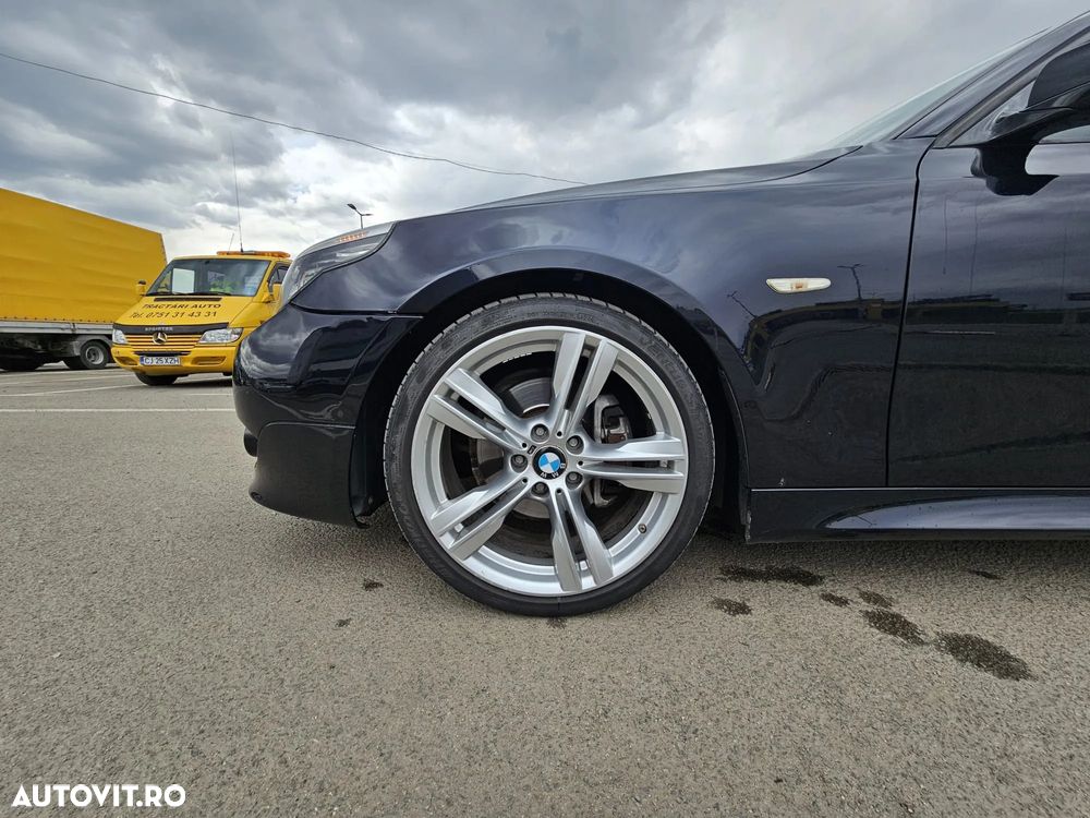 BMW Seria 5 520d - 14