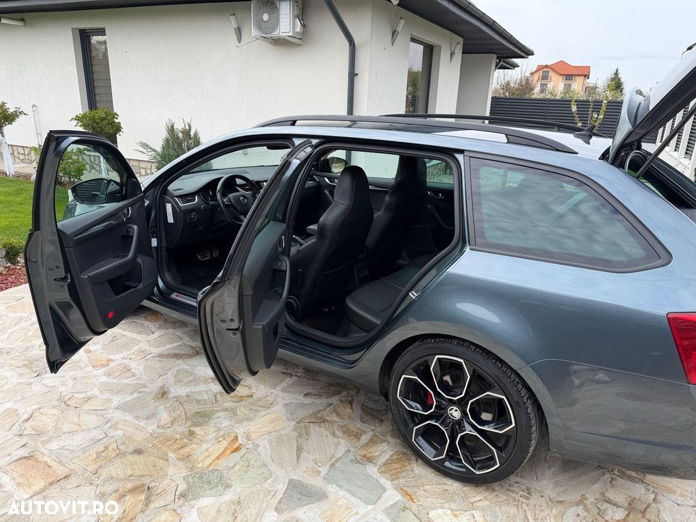 Skoda Octavia 2.0 TDI DSG RS - 8