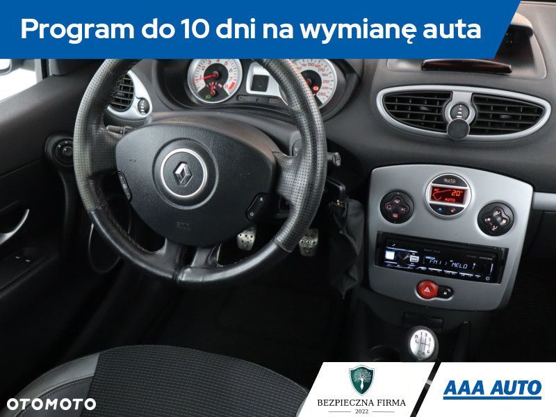 Renault Clio - 9