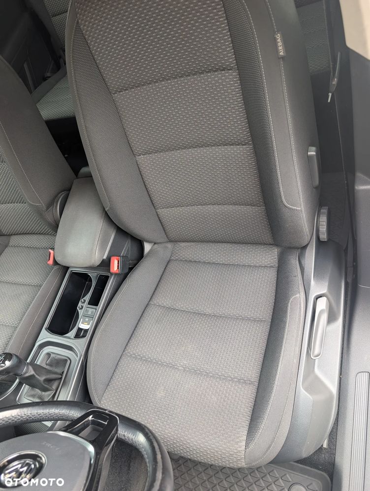 Volkswagen Touran 1.6 TDI BMT Comfortline - 20
