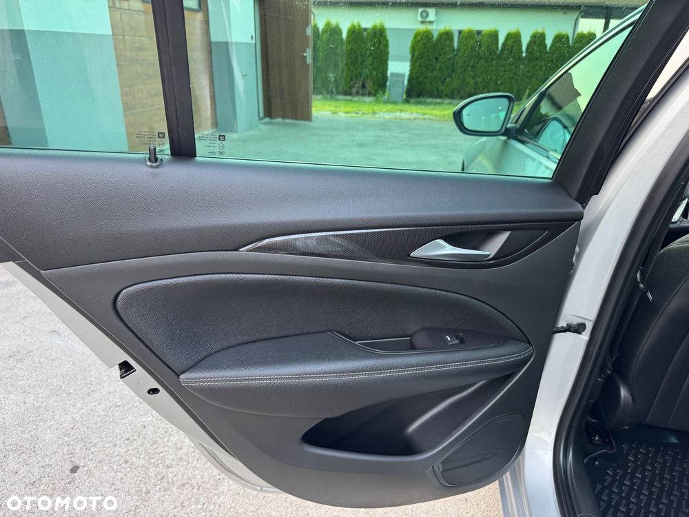 Opel Insignia 2.0 Automatik Business - 22
