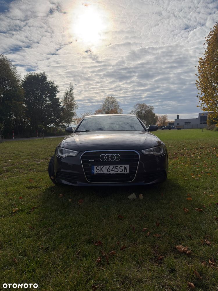 Audi A6 Avant 2011 photo 2