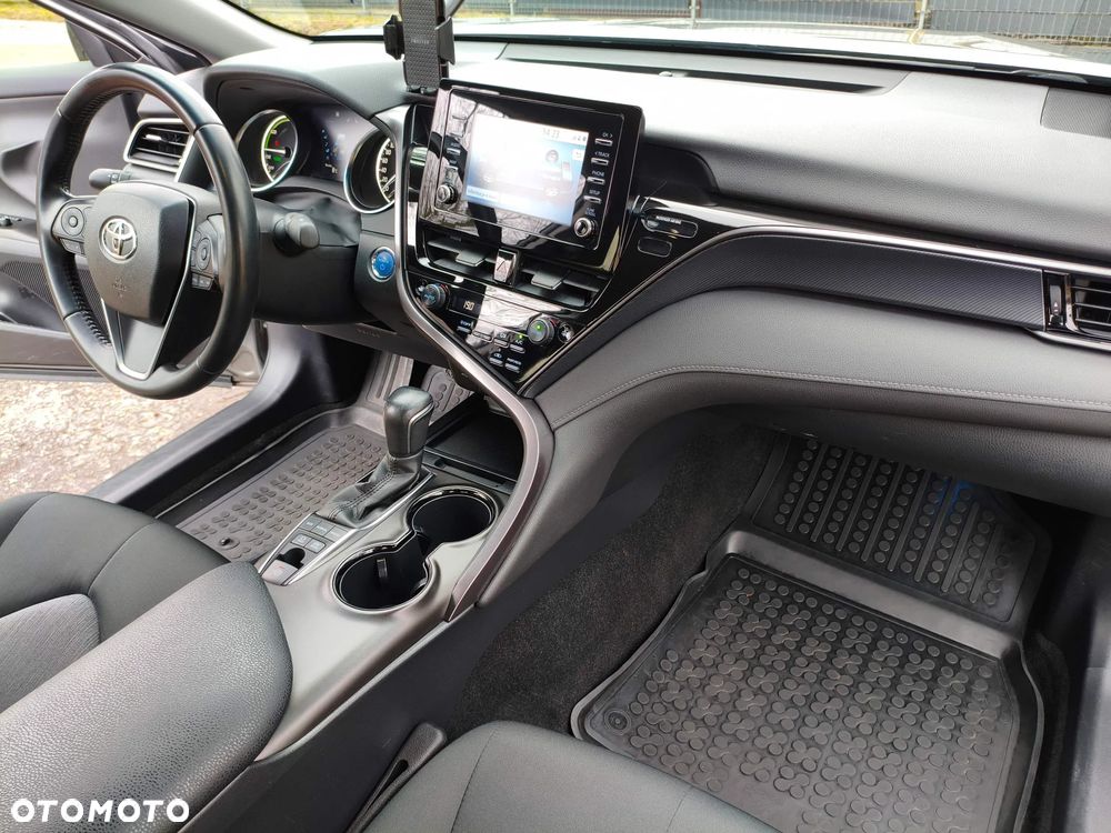 Toyota Camry 2.5 Hybrid Comfort CVT - 6