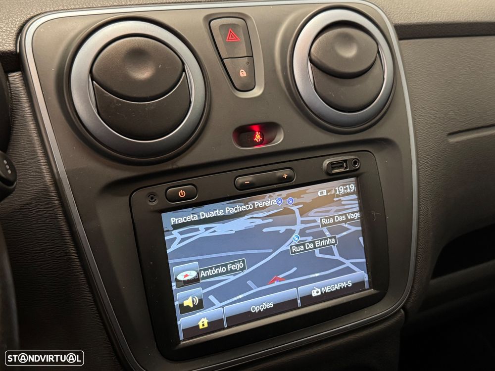 Dacia Lodgy 1.5 dCi Stepway 7L - 9