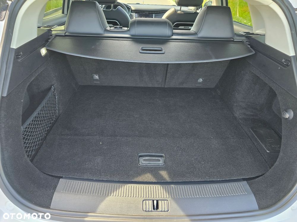 MG Marvel R Luxury - 17