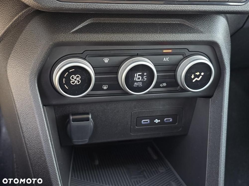 Dacia Jogger 1.8 Full Hybrid 155 Journey MMT 7os - 18