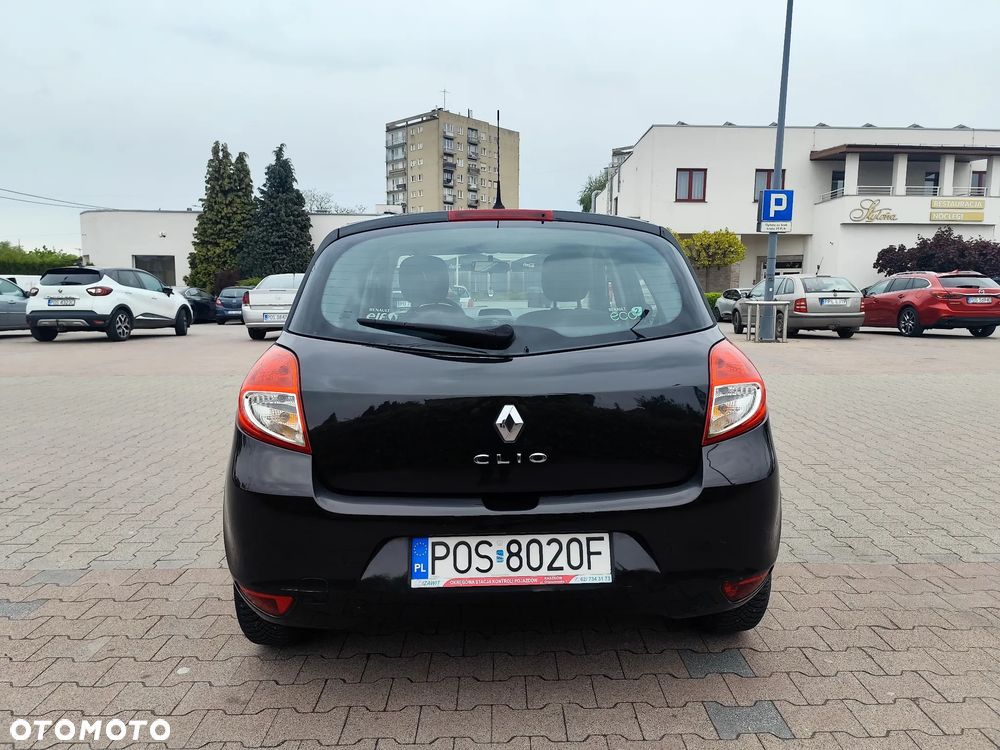 Renault Clio 1.2 16V 75 Expression - 6