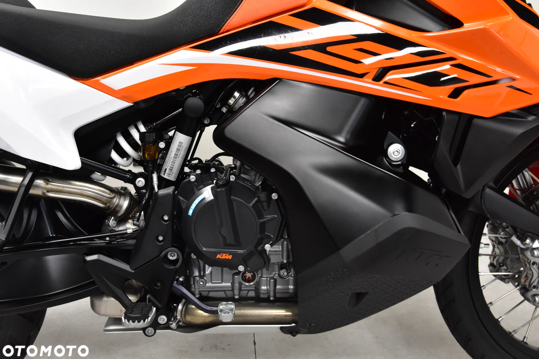 KTM Adventure - 28