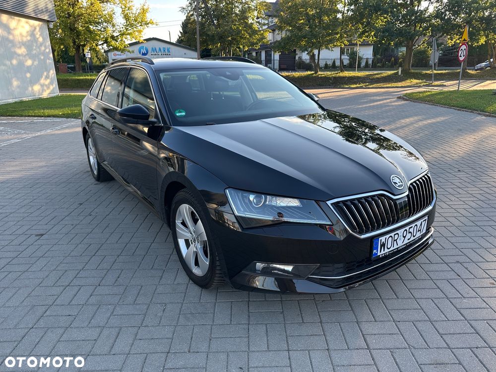 Skoda Superb 2.0 TDI DSG Ambition - 17