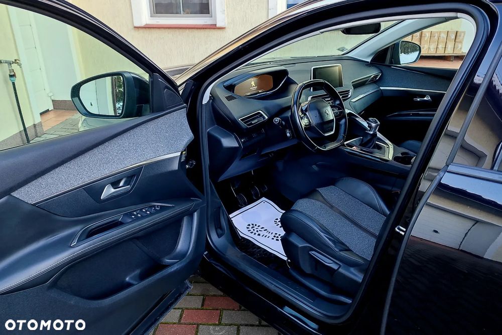 Peugeot 3008 HDi 115 Allure - 9