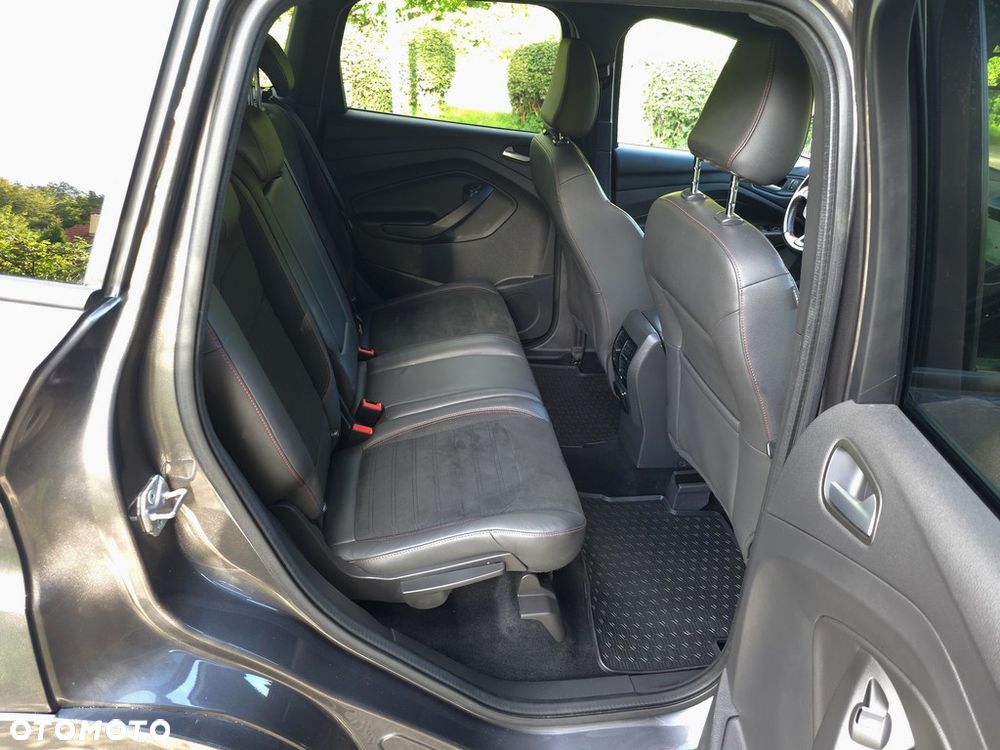 Ford Kuga 2.0 TDCi AWD Titanium - 11