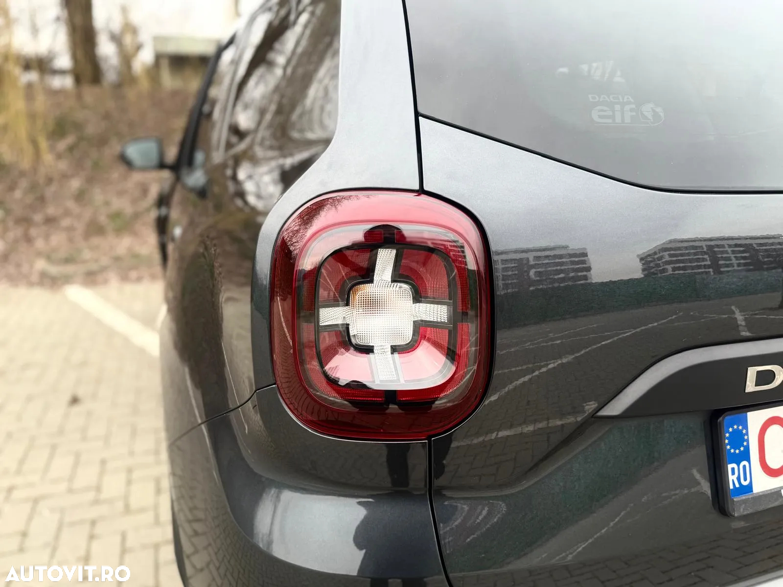 Dacia Duster 1.6 SCe 4WD Prestige jante 17" - 13
