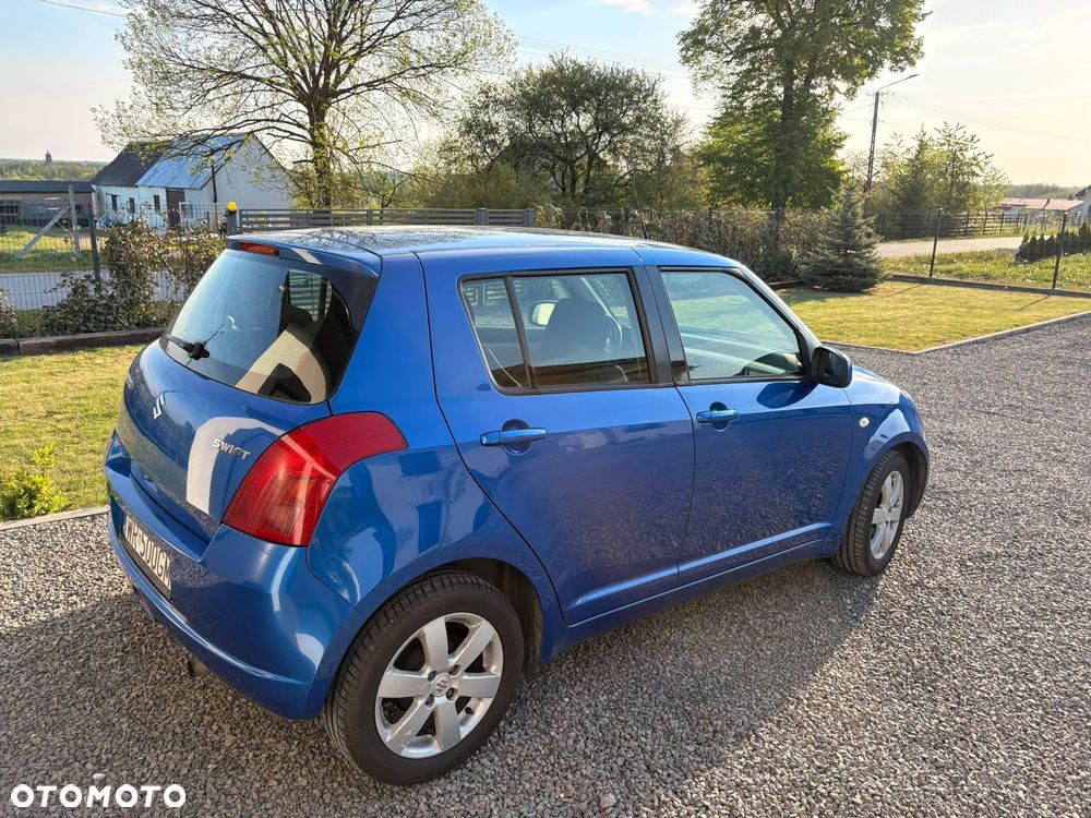 Suzuki Swift 1.3 Club - 5