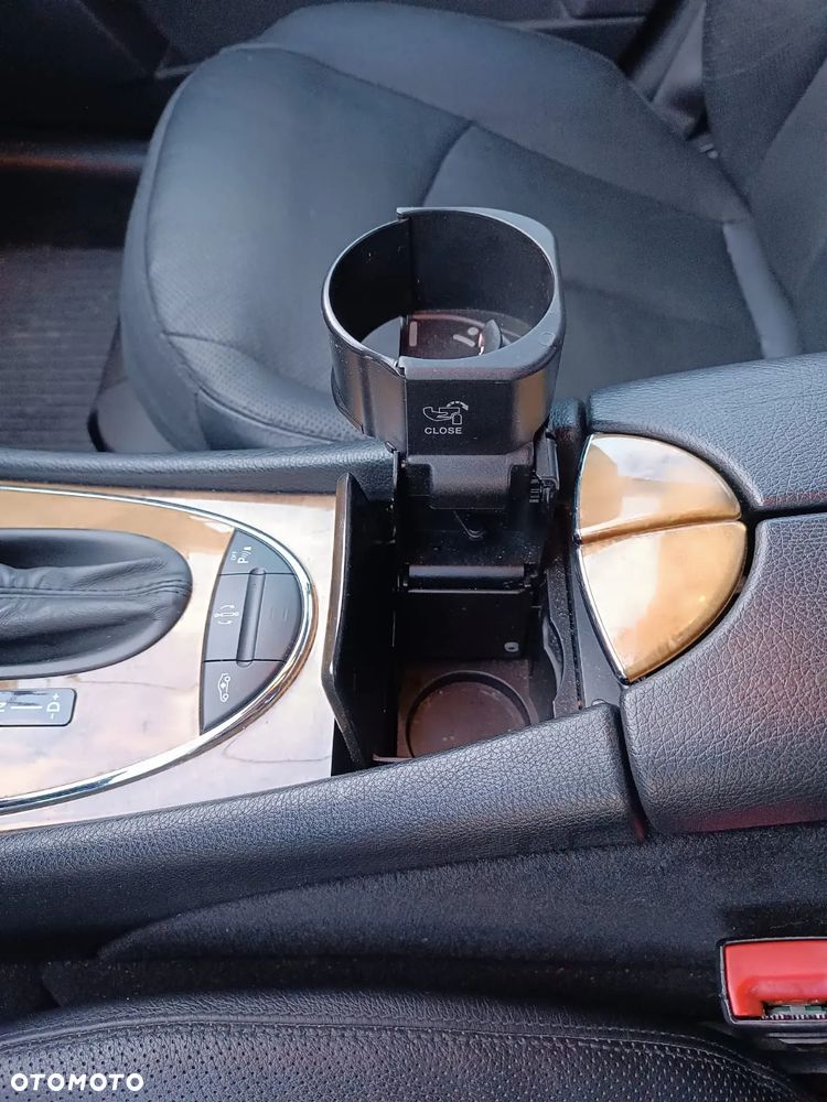 Mercedes-Benz Klasa E 320 CDI 7G-TRONIC Avantgarde - 14