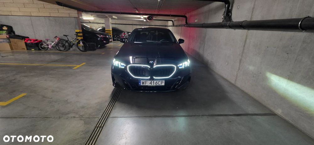 BMW Seria 5 540d xDrive mHEV M Sport - 19