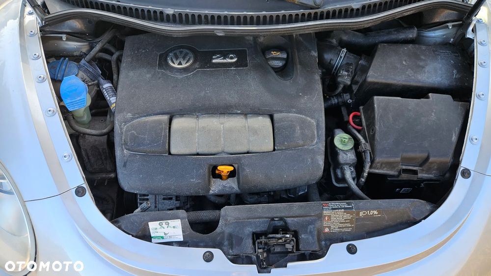 Volkswagen New Beetle 2.0 - 10